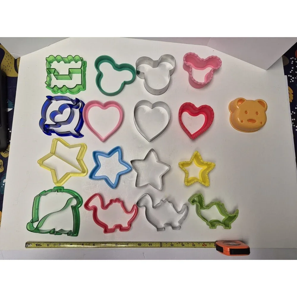 Plastic & Metal Sandwich Cutters/Seal sandwich Kids Lunch